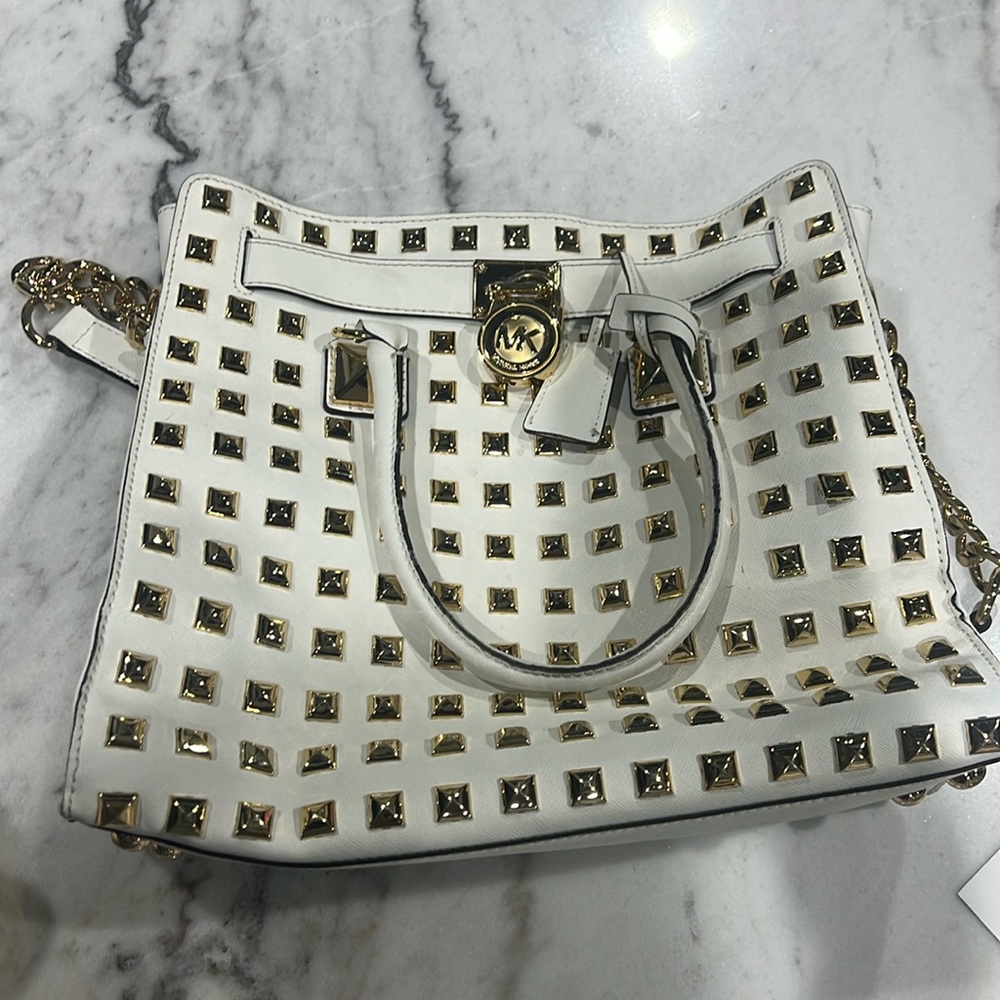 MICHAEL KORS PYRAMID STUDS TOTE